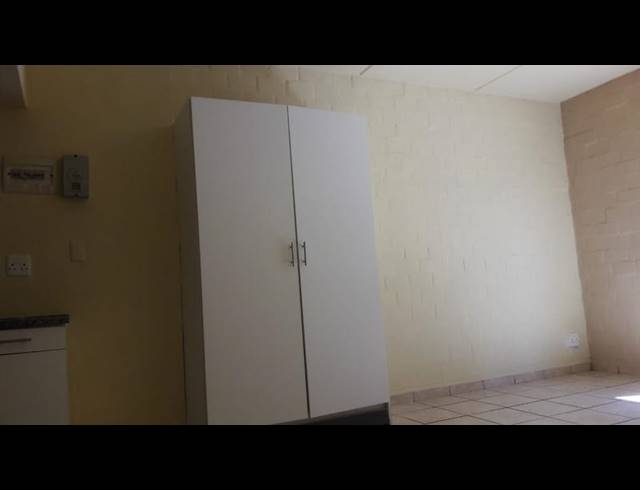 1 BEDROOM APARTMENT FOR SALE IN KENSINGTON